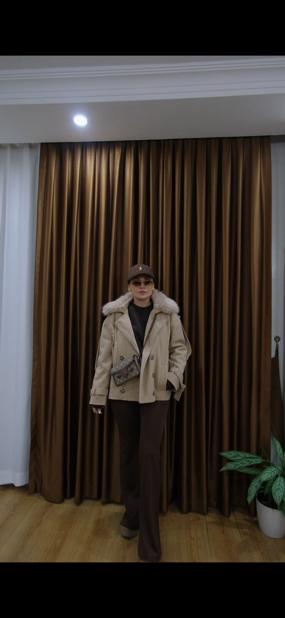 Kadın Bej Kürklü Kaban