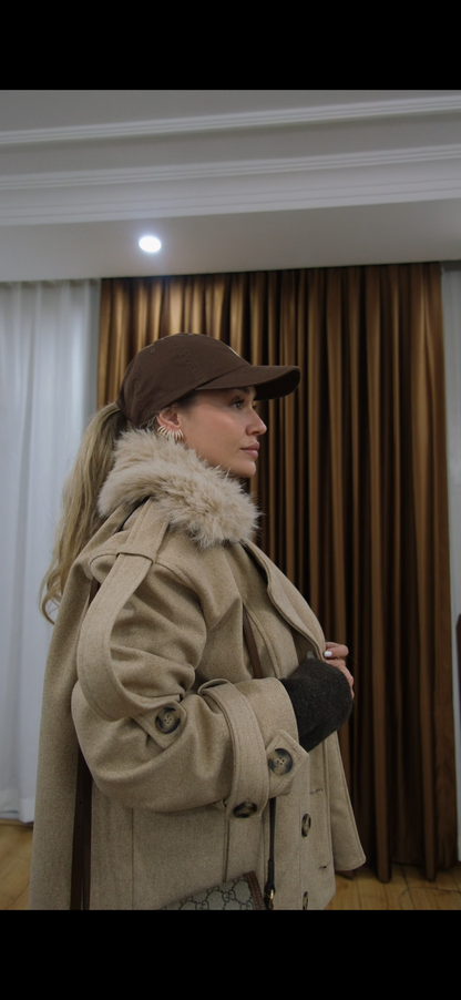 Kadın Bej Kürklü Kaban